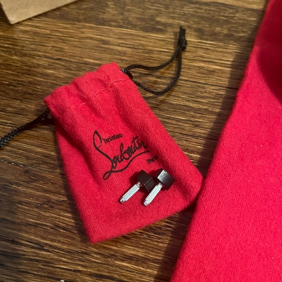 Christian Louboutin Kate Black Patent Leather Heels - Picture 6 of 7